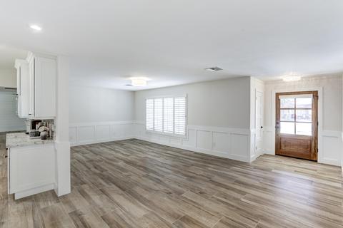 3139 N 47 Pl, Phoenix, AZ 85018 photo 9