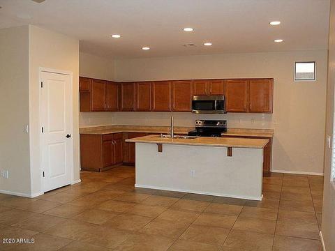 26703 N 21st Dr, Phoenix, AZ 85085 photo 2