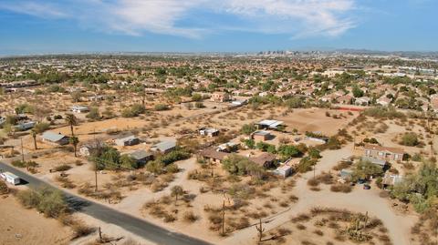 2148 E Desert Ln, Phoenix, AZ 85042 photo 75