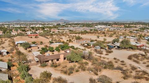2148 E Desert Ln, Phoenix, AZ 85042 photo 78