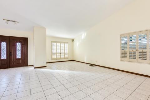 2524 E Paradise Dr, Phoenix, AZ 85028 photo 6