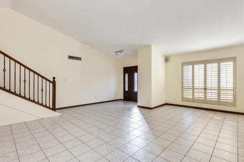 2524 E Paradise Dr, Phoenix, AZ 85028 photo 5