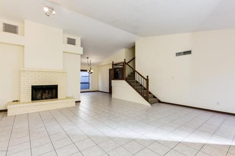 2524 E Paradise Dr, Phoenix, AZ 85028 photo 4