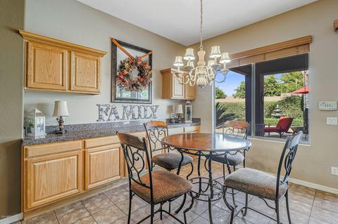 4654 E Downing Cir, Mesa, AZ 85205 photo 13