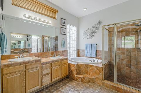 4654 E Downing Cir, Mesa, AZ 85205 photo 17