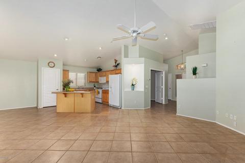 760 Eagle Ln, Gilbert, AZ 85296 photo 5