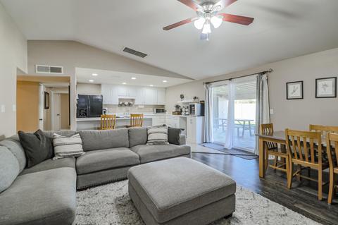4030 E Pershing Ave, Phoenix, AZ 85032 photo 1