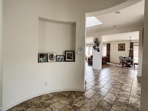 2161 E Tomahawk Dr, Gilbert, AZ 85298 photo 7