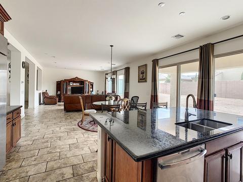 2161 E Tomahawk Dr, Gilbert, AZ 85298 photo 12
