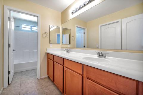 3761 E Kerry Ln, Phoenix, AZ 85050 photo 21