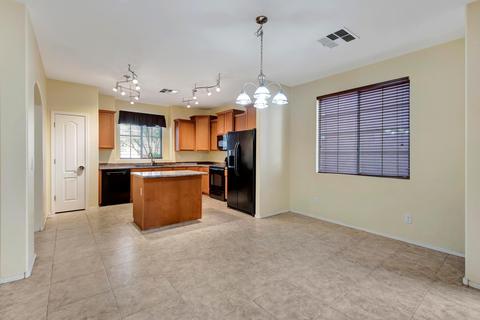 3761 E Kerry Ln, Phoenix, AZ 85050 photo 12