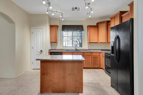 3761 E Kerry Ln, Phoenix, AZ 85050 photo 8