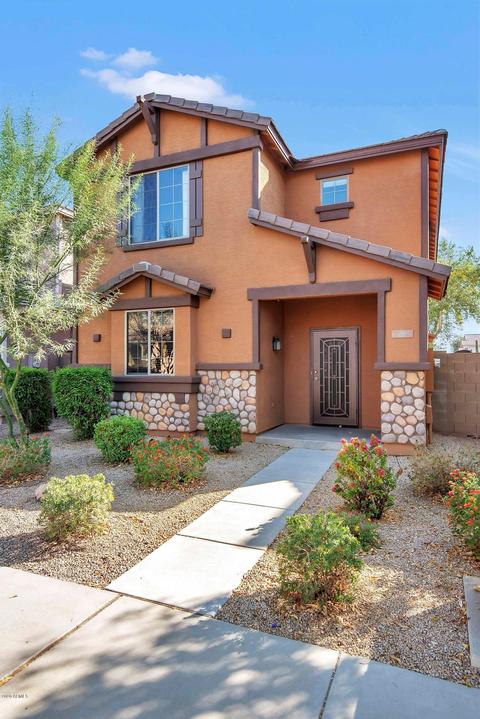 3761 E Kerry Ln, Phoenix, AZ 85050 photo 2