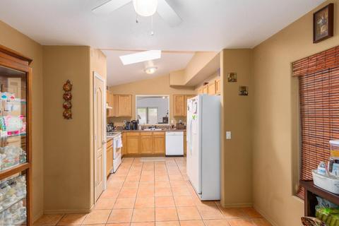 2415 E Rosemonte Dr, Phoenix, AZ 85050 photo 8