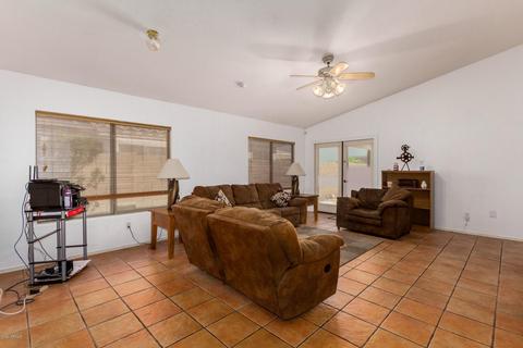 2415 E Rosemonte Dr, Phoenix, AZ 85050 photo 9
