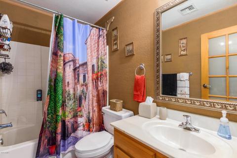 2415 E Rosemonte Dr, Phoenix, AZ 85050 photo 13