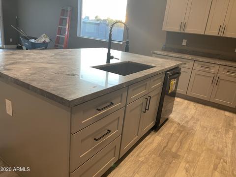 2901 E Mobile Ln, Phoenix, AZ 85040 photo 6