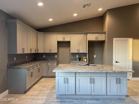 2901 E Mobile Ln, Phoenix, AZ 85040 photo 3