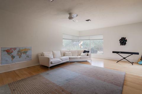 4202 E Saint Joseph Way, Phoenix, AZ 85018 photo 3