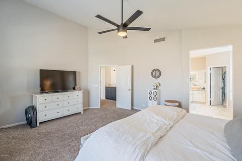 560 E Betsy Ln, Gilbert, AZ 85296 photo 23