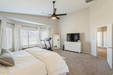 560 E Betsy Ln, Gilbert, AZ 85296 photo 24