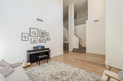 560 E Betsy Ln, Gilbert, AZ 85296 photo 6