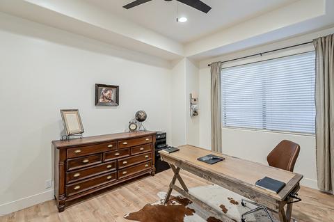 560 E Betsy Ln, Gilbert, AZ 85296 photo 35