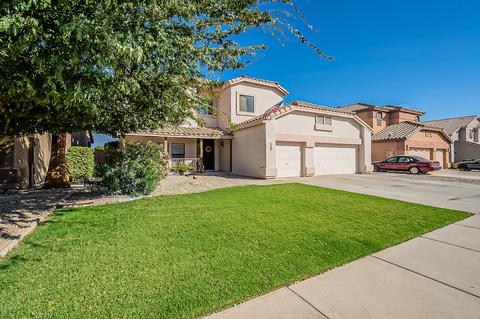 560 E Betsy Ln, Gilbert, AZ 85296 photo 1
