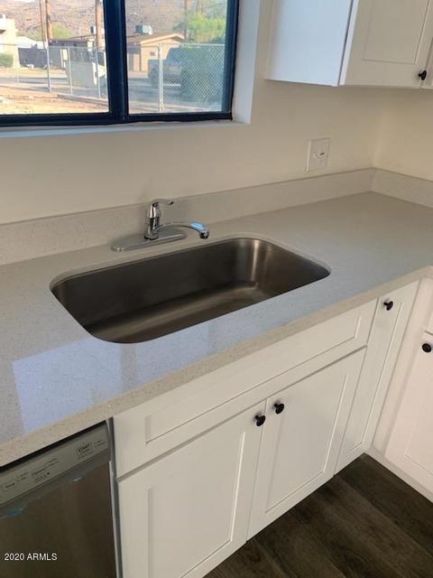 813 E Siesta Dr, Phoenix, AZ 85042 photo 8