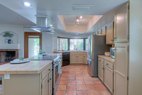 4554 E Sandra Ter, Phoenix, AZ 85032 photo 11