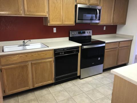 2304 E Winchcomb Dr, Phoenix, AZ 85022 photo 2