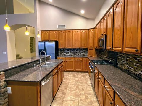 16059 S 7th Dr, Phoenix, AZ 85045 photo 8