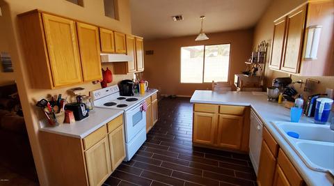814 E Amabisca Cir, Buckeye, AZ 85326 photo 10