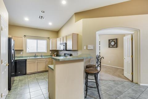 2818 E Karen Dr, Phoenix, AZ 85032 photo 11