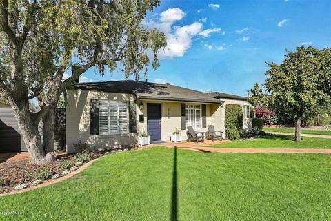226 E Medlock Dr, Phoenix, AZ 85012 photo 2