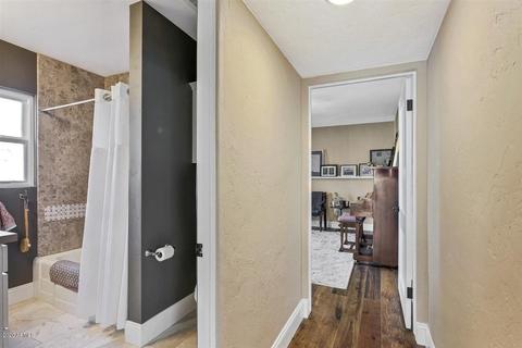226 E Medlock Dr, Phoenix, AZ 85012 photo 17