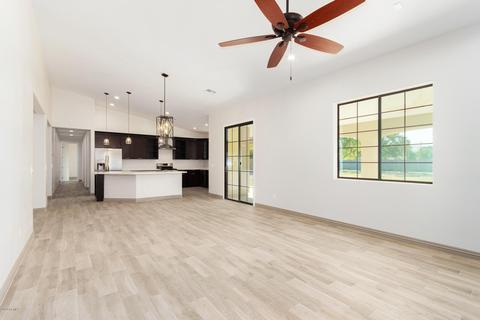 925 W Gregory Rd, Phoenix, AZ 85041 photo 6
