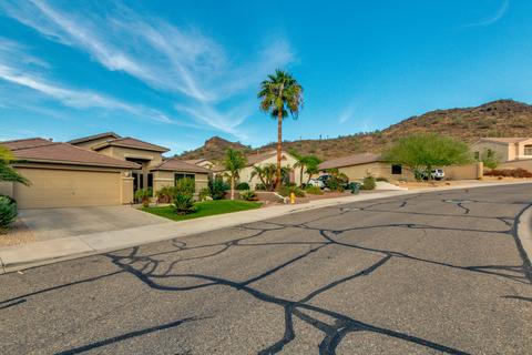 25829 N Singbush Loop, Phoenix, AZ 85083 photo 6