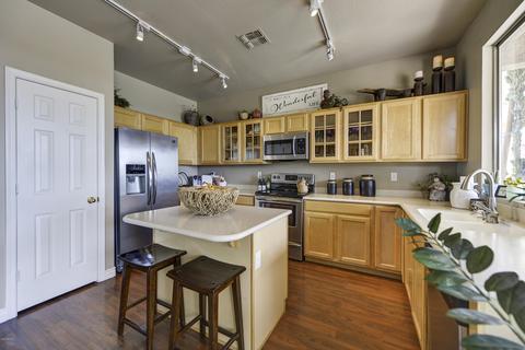 4017 E Prickly Pear Trl, Phoenix, AZ 85050 photo 6