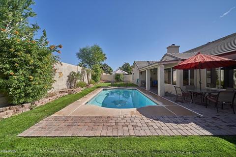 4034 E Summerhaven Dr, Phoenix, AZ 85044 photo 2