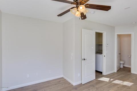 5745 S 21st Pl, Phoenix, AZ 85040 photo 8