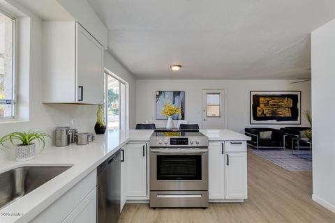 110 E Oxford Dr, Tempe, AZ 85283 photo 9