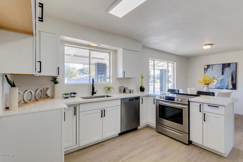 110 E Oxford Dr, Tempe, AZ 85283 photo 8