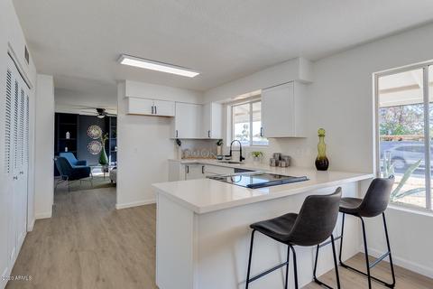 110 E Oxford Dr, Tempe, AZ 85283 photo 13