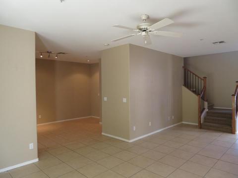 2241 E Pinchot Ave #E14, Phoenix, AZ 85016 photo 4