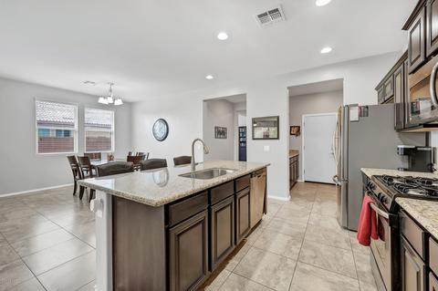 2081 E Flintlock Dr, Gilbert, AZ 85298 photo 5