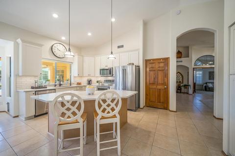 431 E Vaughn Ave, Gilbert, AZ 85234 photo 11
