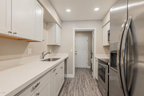 2826 E Capri Cir, Mesa, AZ 85204 photo 4
