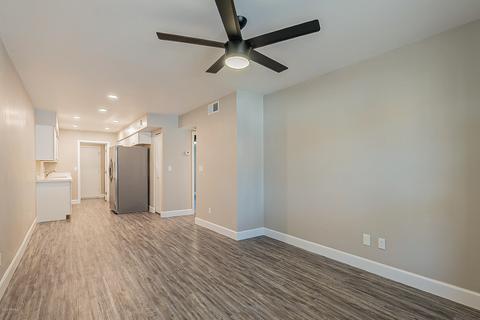 2826 E Capri Cir, Mesa, AZ 85204 photo 7