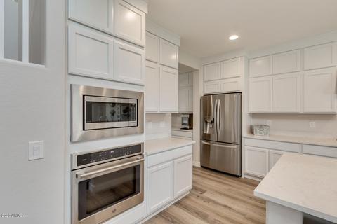 10048 E Satellite Dr, Mesa, AZ 85212 photo 6